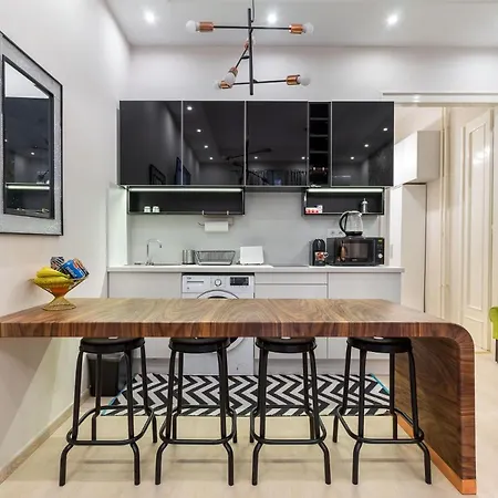 Διαμέρισμα Aircontitoned 2 Baths Apartman In The Center Βουδαπέστη