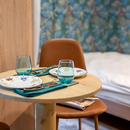 Aircontitoned 2 Baths Apartman In The Center Διαμέρισμα *