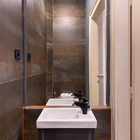 Aircontitoned 2 Baths Apartman In The Center Διαμέρισμα Βουδαπέστη