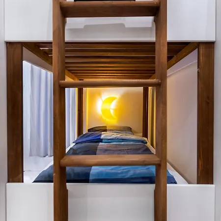 Aircontitoned 2 Baths Apartman In The Center Διαμέρισμα *